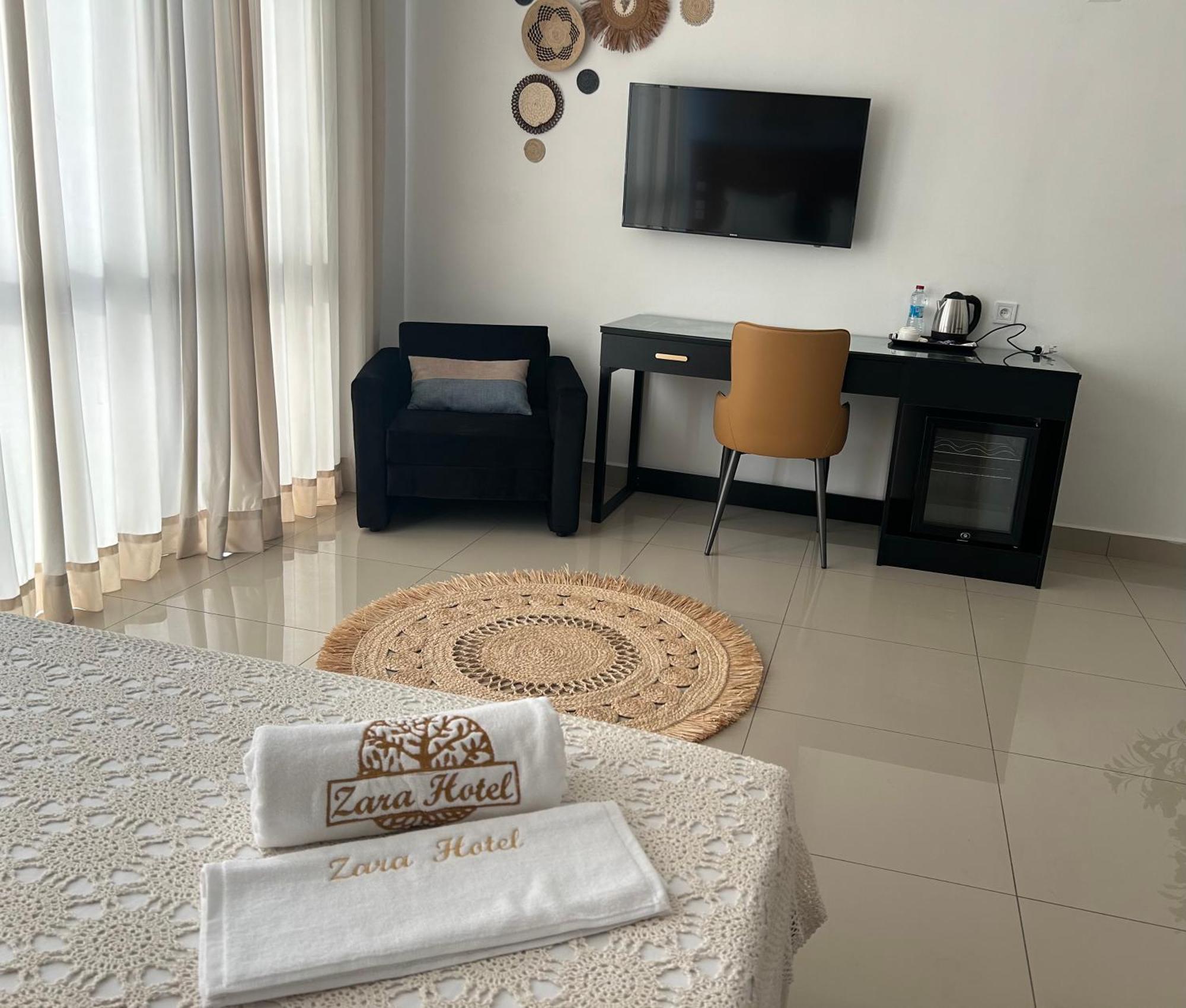 Zara Hotel Antananarivo Esterno foto